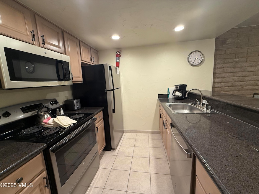 2201 kitchen