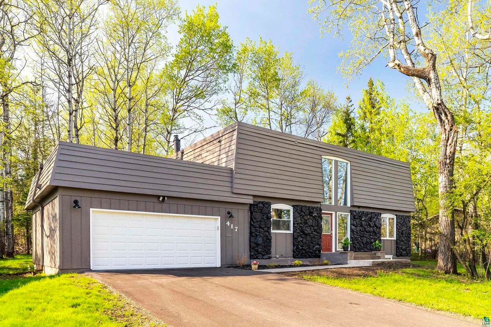 417 Aspen Ln, Duluth, MN 55804 - photo 1