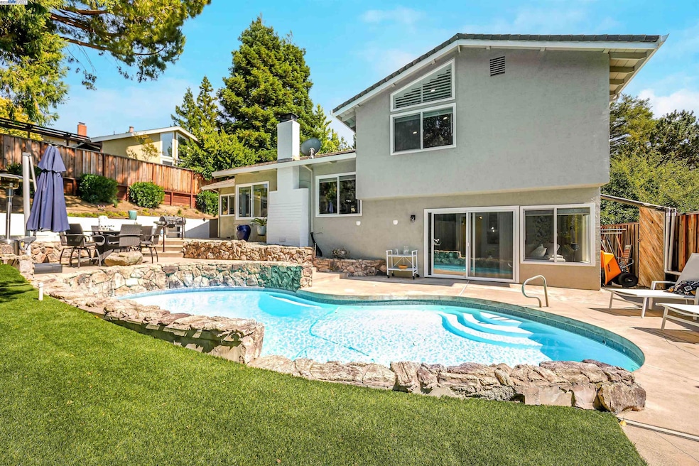 3515 Halfmoon Ln, Concord, CA 94518 - photo 1