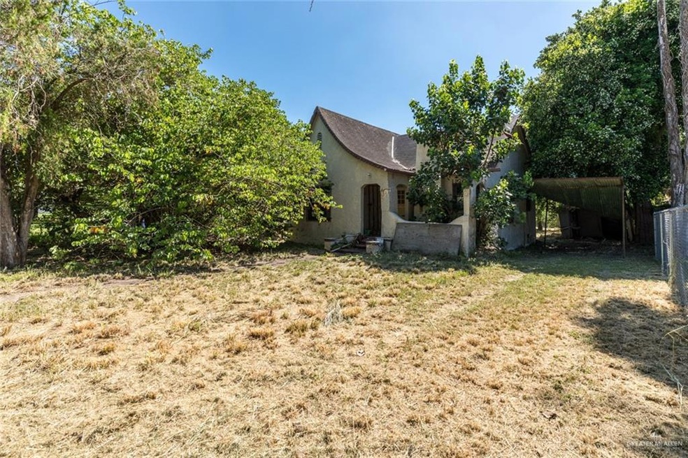 1014 S Missouri Ave, Weslaco, TX 78596 - photo 1