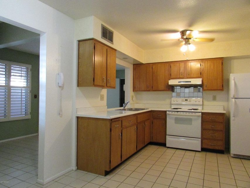 14064 N Newcastle Dr unit 262, Sun City, AZ 85351 - photo 1