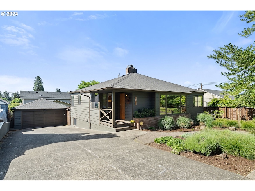 Sold $772,660 • Co-Listing Agent