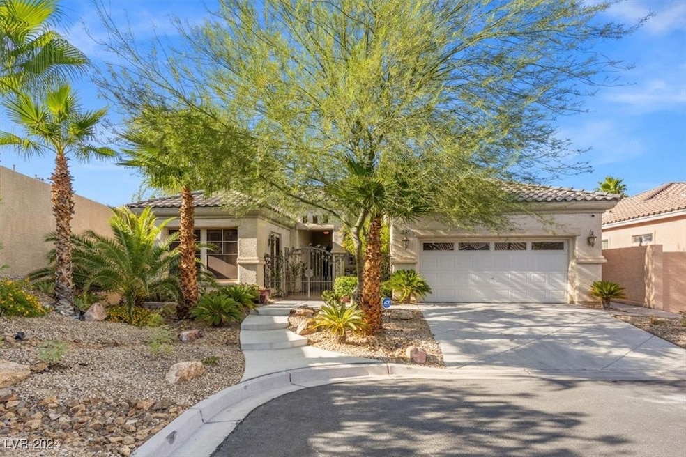 10734 Cliffords Tower Ct, Las Vegas, NV 89135 - photo 1