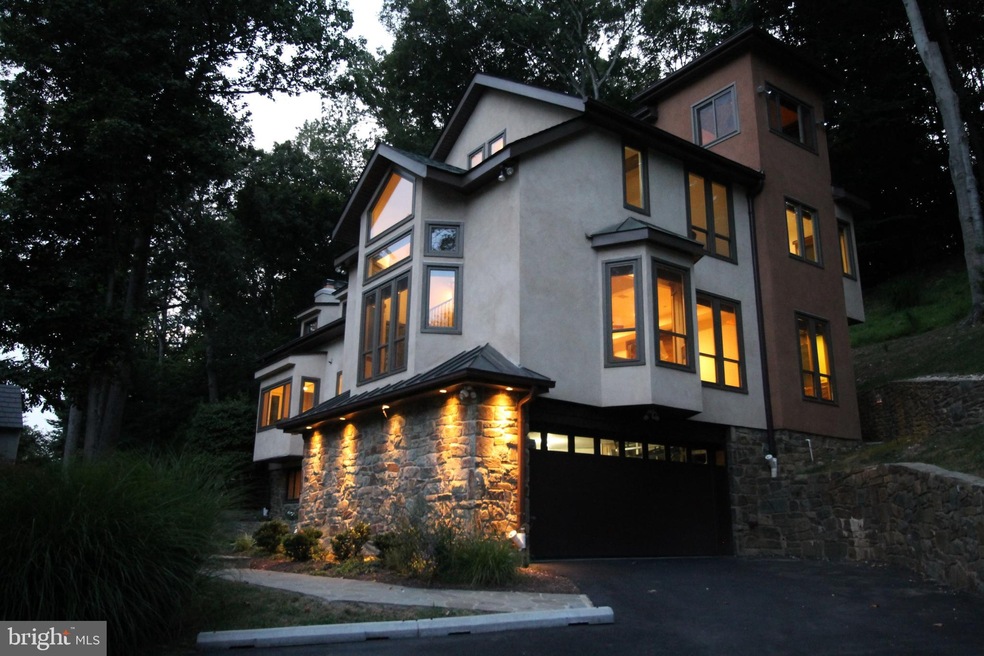 9919 Macarthur Blvd, Bethesda, MD 20817 - photo 1