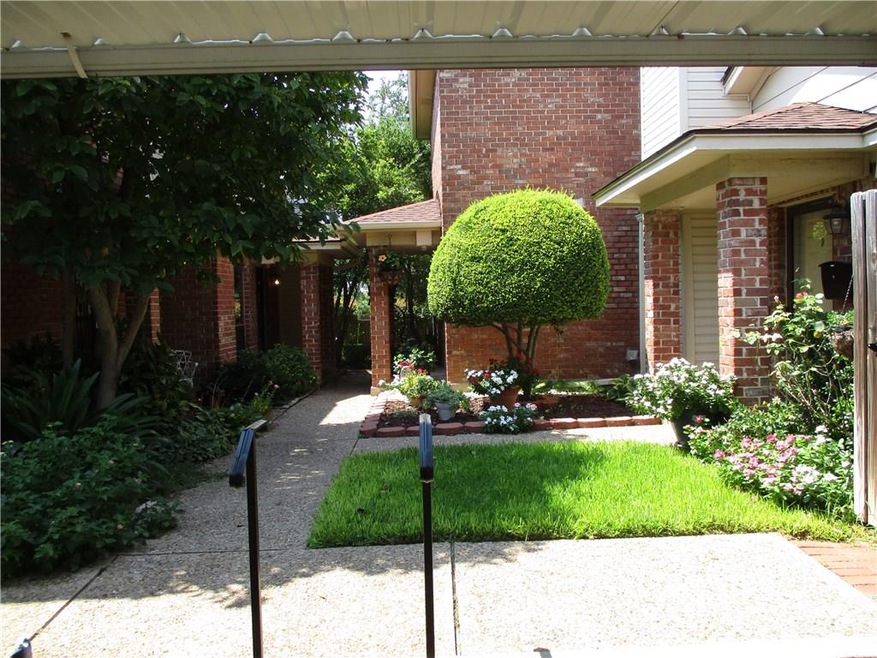 ENTRY COURTYARD
