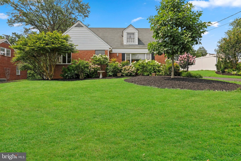 222 Edridge Way, Catonsville, MD 21228 - photo 1