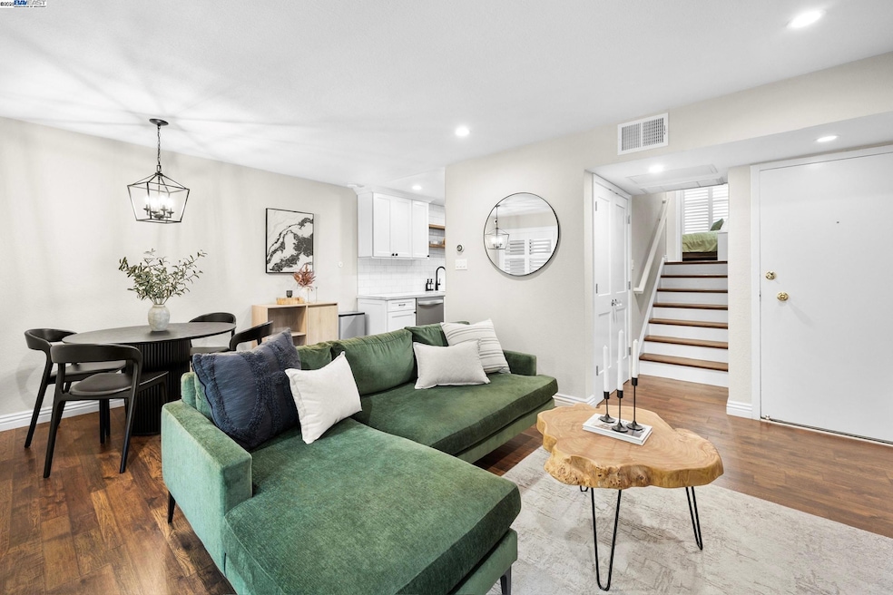 For Sale $385,000 • Co-Listing Agent