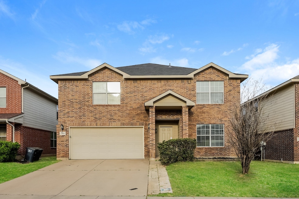 7804 Whitney Ln, Fort Worth, TX 76112 - photo 1