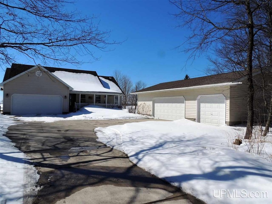 8149 Garth Point Ln, Rapid River, MI 49878 - photo 1