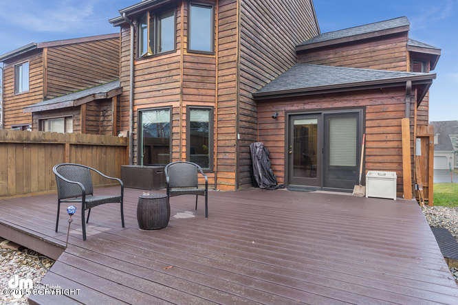 1710 Commodore Dr Anchorage AK-small-027