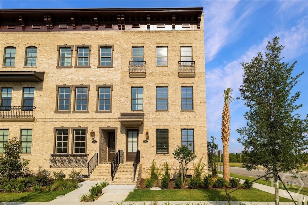 416 Upper East Ave, Savannah, GA 31401 - photo 1