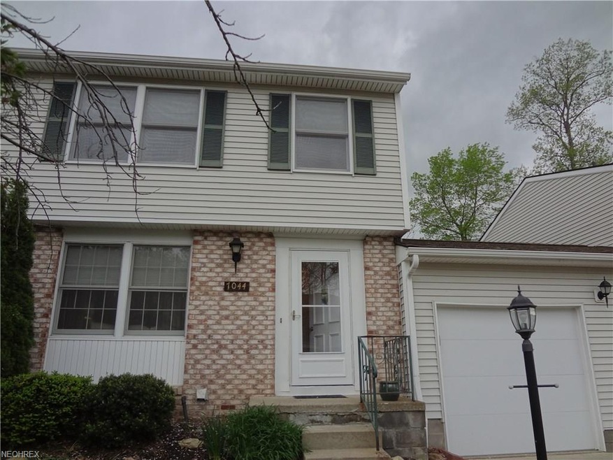 7044 Woodthrush #C Concord Twp. 3 bedroom, 3 bath 
