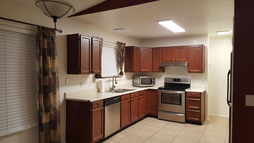 841 E Marco Polo Rd, Phoenix, AZ 85024 - photo 1