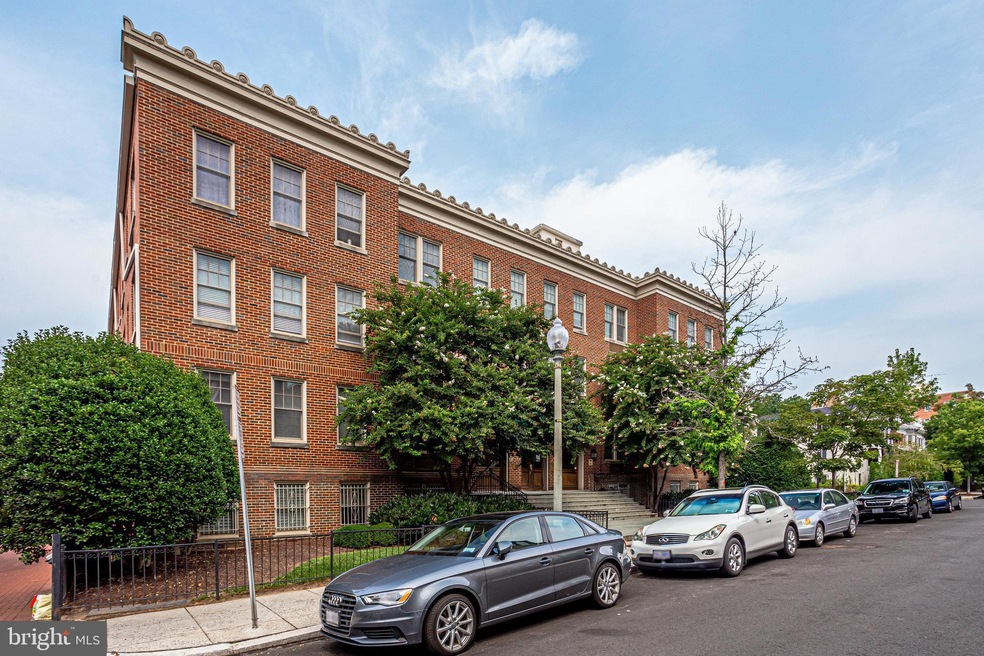 2410 20th St NW unit 108, Washington, DC 20009 - photo 1