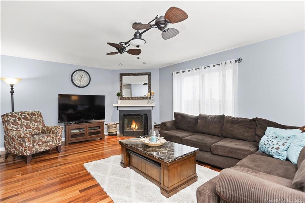 167 Grove St unit E, Stamford, CT 06901 - photo 1