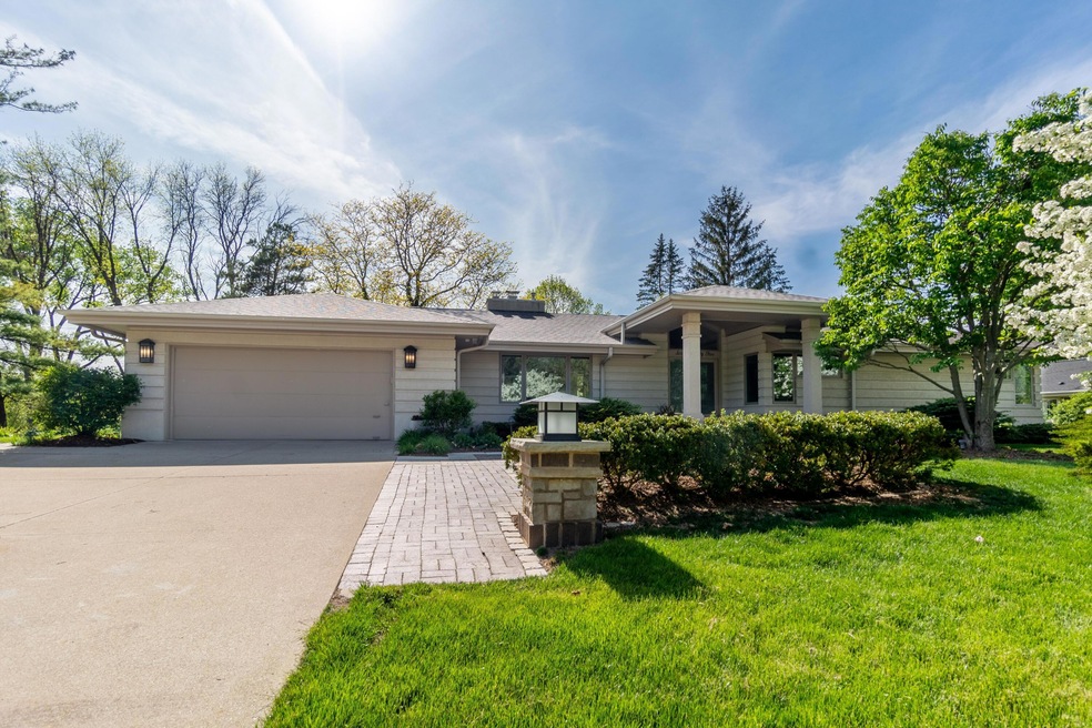 Elm Grove Jewel