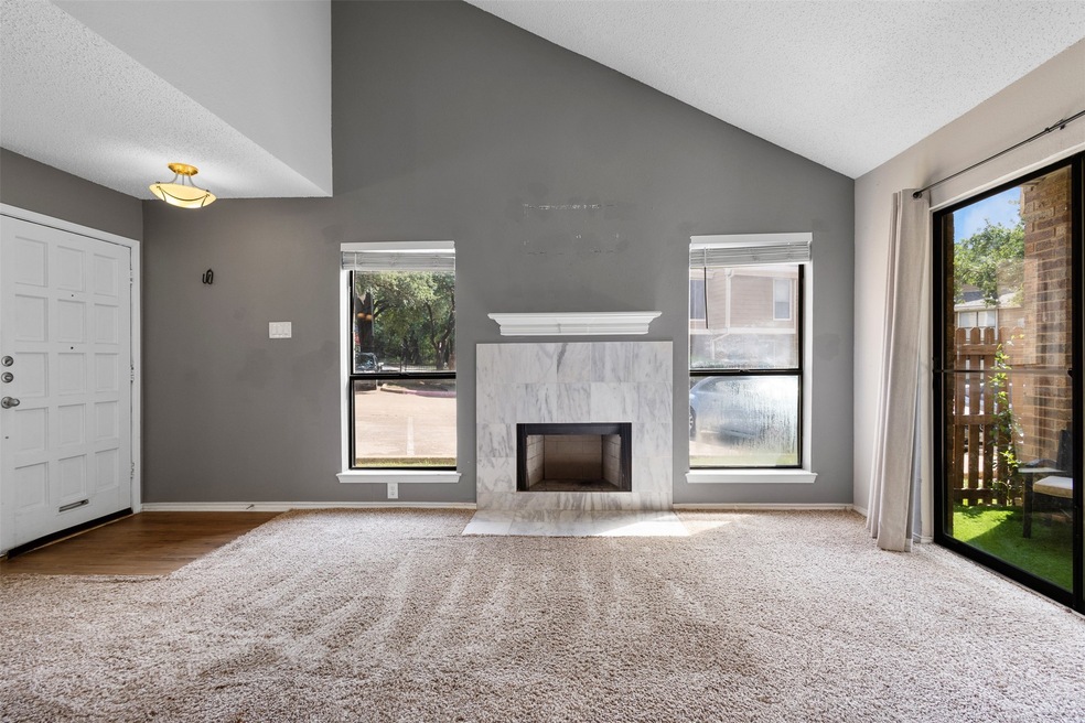 2101 Park Willow Ln unit A, Arlington, TX 76011 - photo 1