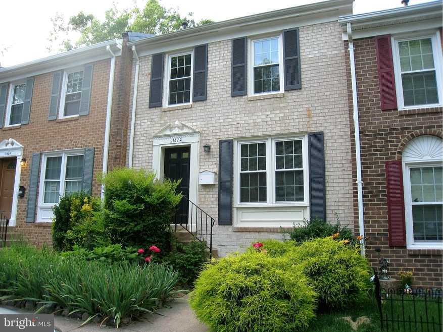 11872 Dunlop Ct, Reston, VA 20191 - photo 1