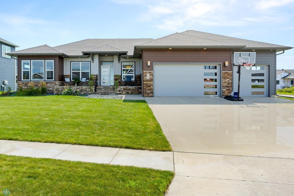 For Sale $619,000 • Co-Listing Agent