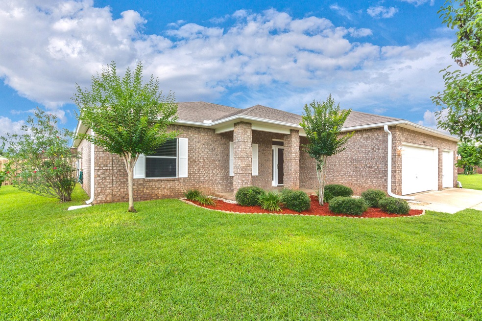 Great curb appeal!