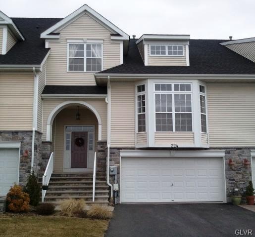 224 Merion Ln, Easton, PA 18042 - photo 1