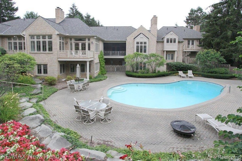 Goregeous Estate on 3.34 Acres