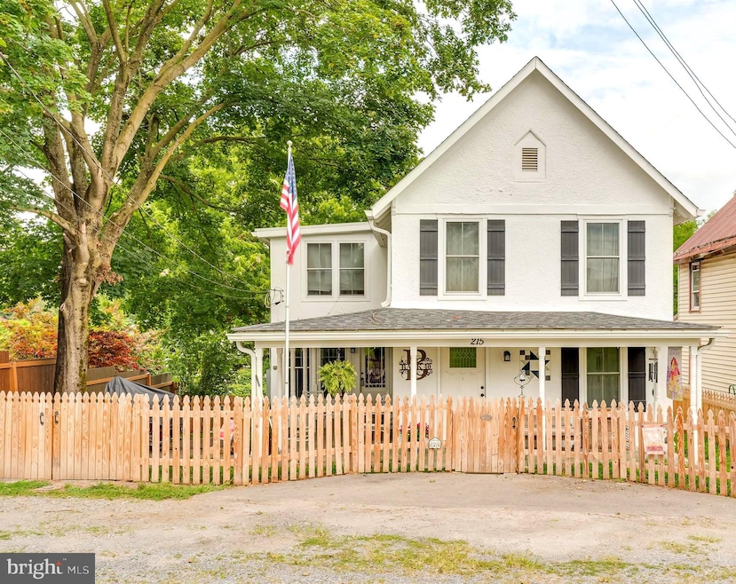 215 2nd St, Shenandoah Junction, WV 25442 - photo 1