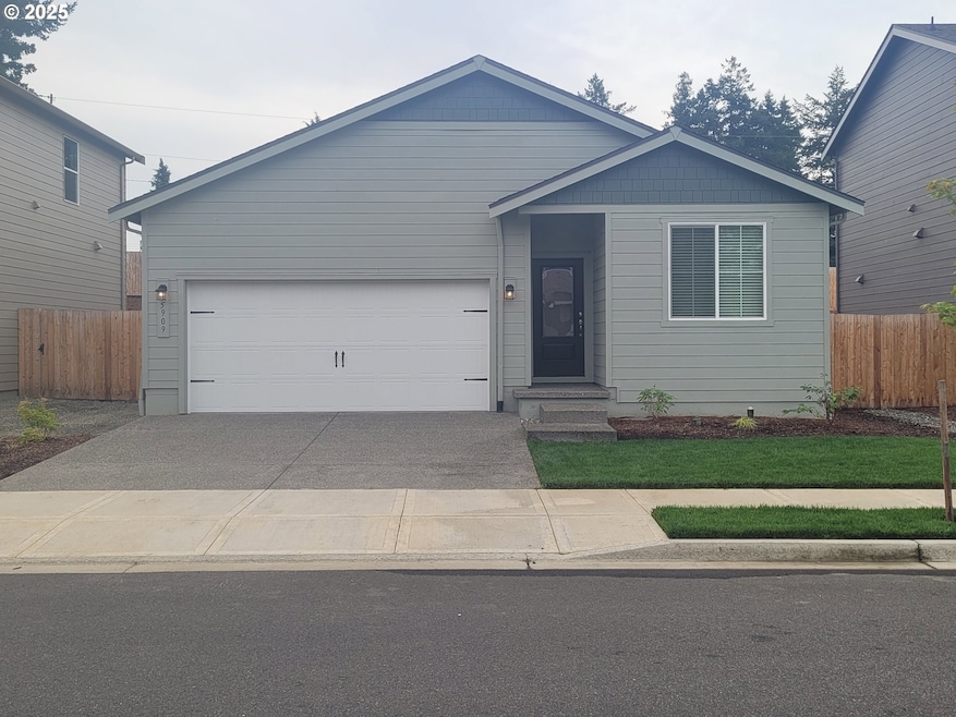 5909 NE 68th St, Vancouver, WA 98661 - photo 1
