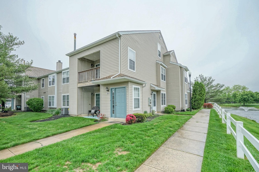303 Firethorne Ct unit 303, Sewell, NJ 08080 - photo 1