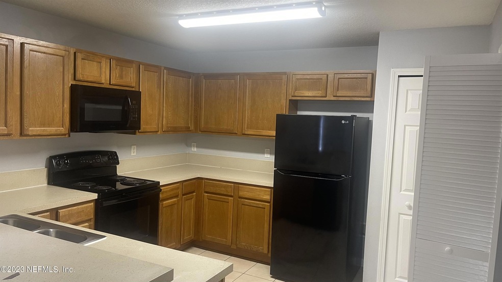 5101 Playpen Dr unit 610, Jacksonville, FL 32210 - photo 1