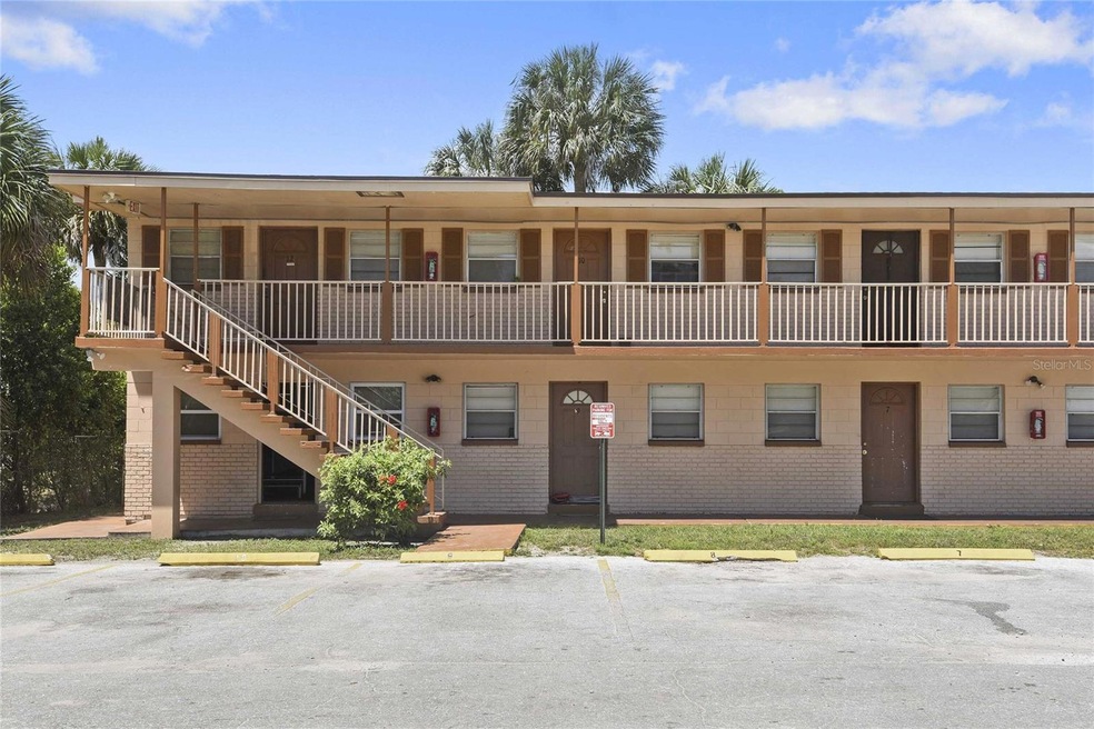 619 Peachtree St unit 3, Cocoa, FL 32922 - photo 1