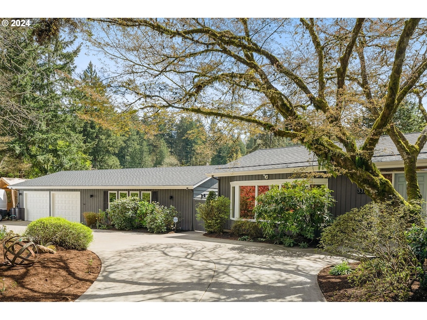 3320 Southshore Blvd, Lake Oswego, OR 97034 - photo 1