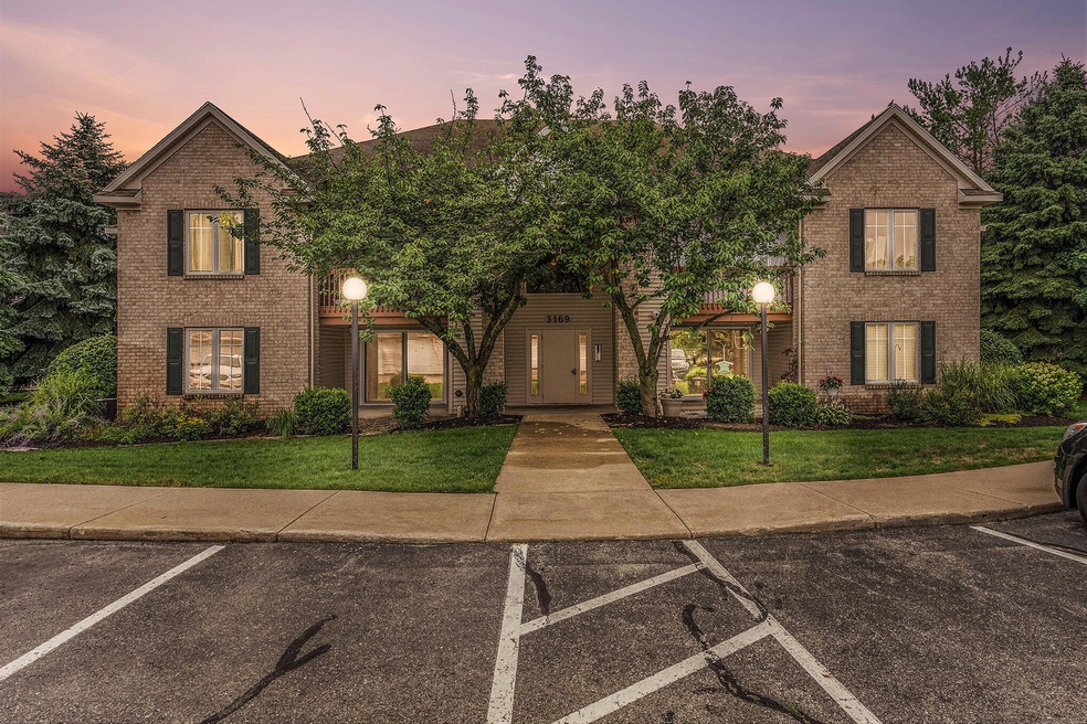 3169 E Crystal Waters Dr Unit 1, Holland, MI 49424 MLS 23027255