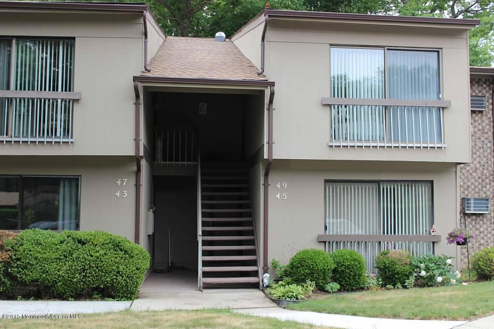 45 Lexington Ct, Red Bank, NJ 07701 - photo 1