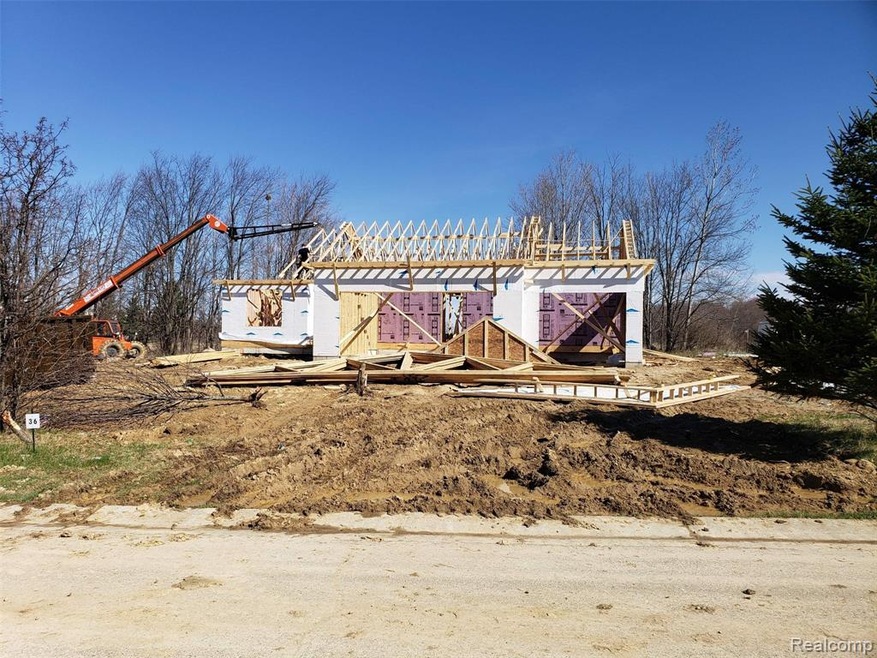 9461 Hickory Hollow Ct, Davison, MI 48423 - photo 1