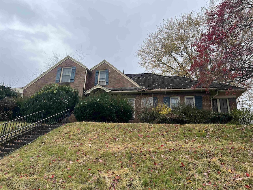 5290 Winchester Ave, Ashland, KY 41101 - photo 1