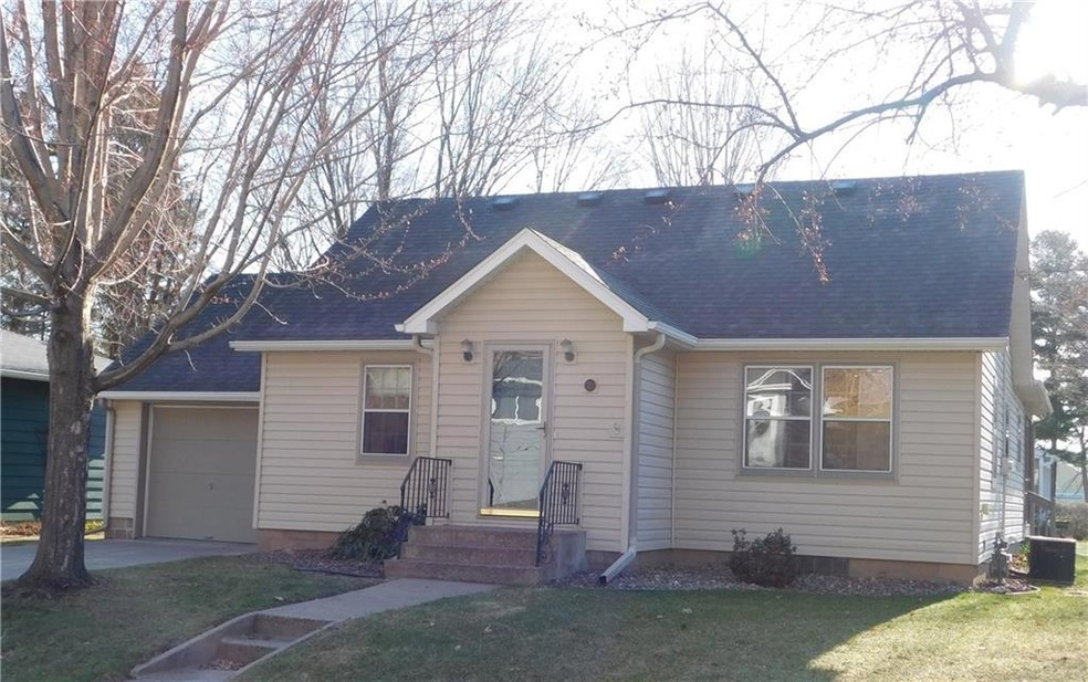 520 15th St SE, Menomonie, WI 54751 - photo 1