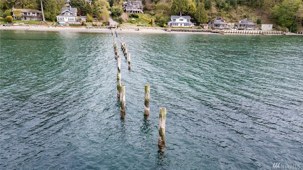 11818 Sylvan Beach Walk SW, Vashon, WA 98070 - photo 1