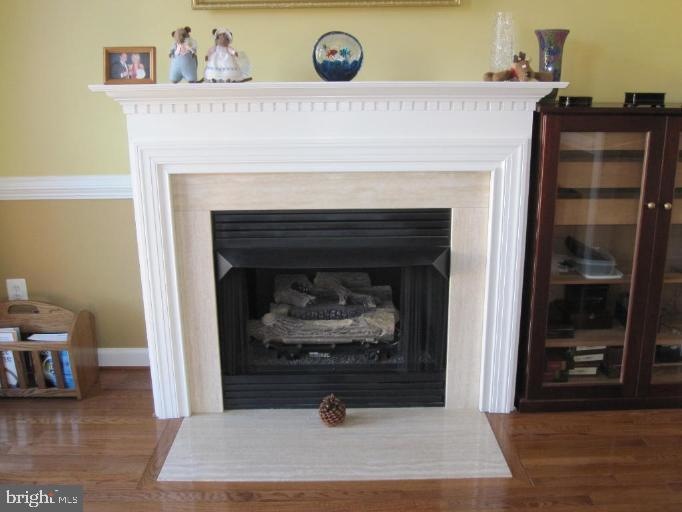 4570 Fair Valley Dr, Fairfax, VA 22033 - photo 1