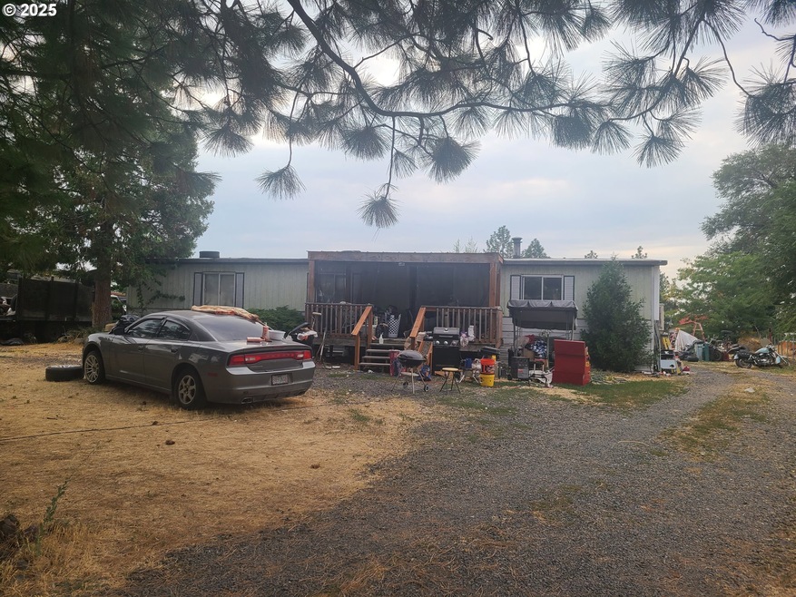 71618 Charolais St, Pendleton, OR 97801 - photo 1