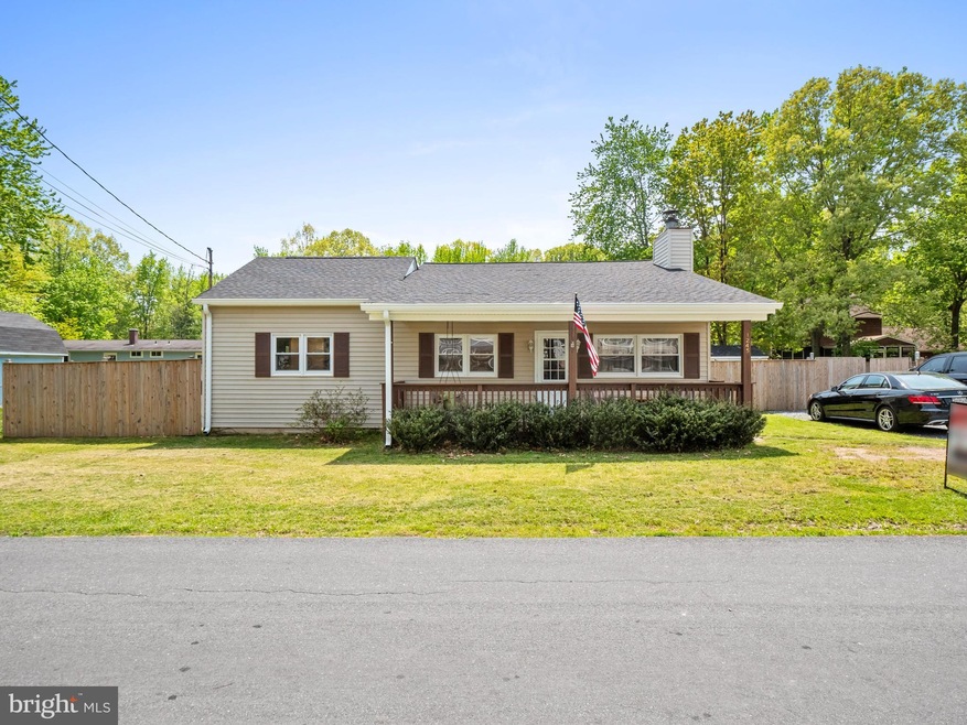 1245 Hawthorne St, Shady Side, MD 20764 - photo 1