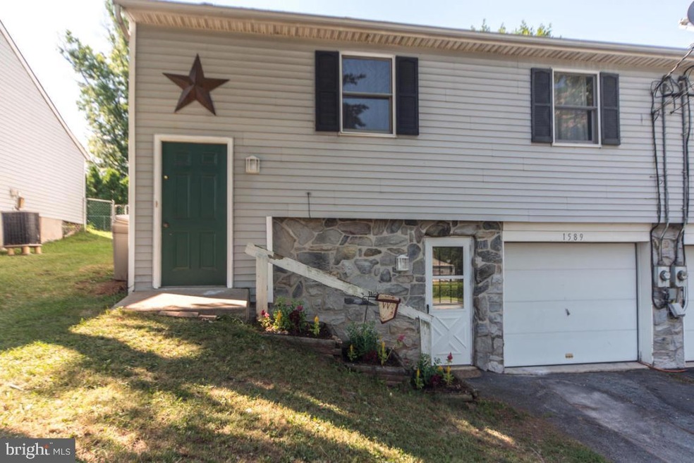 1589 N Reading Rd, Stevens, PA 17578 - photo 1