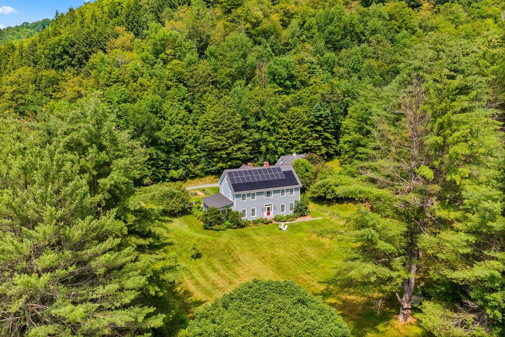 2564 Stage Rd, South Pomfret, VT 05067 - photo 1