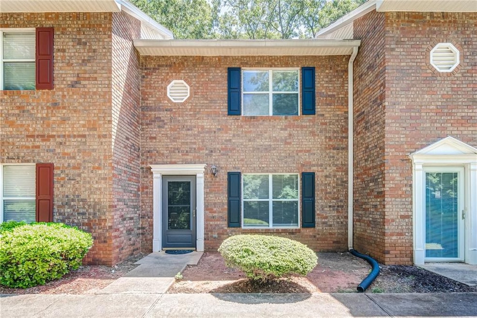 4084 Hidden Hollow Dr unit B, Gainesville, GA 30506 - photo 1