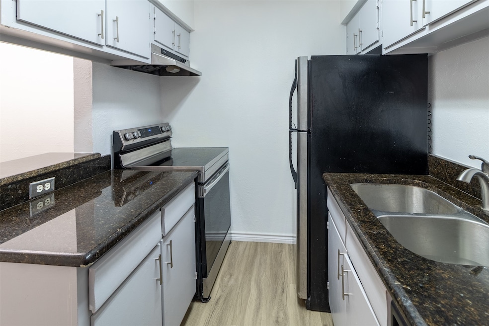 For Sale $147,900 • Co-Listing Agent