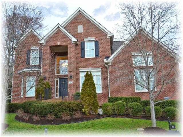 Welcome to 229 Heathstone Circle located in the Walden Glen section of Fieldstone Farms!