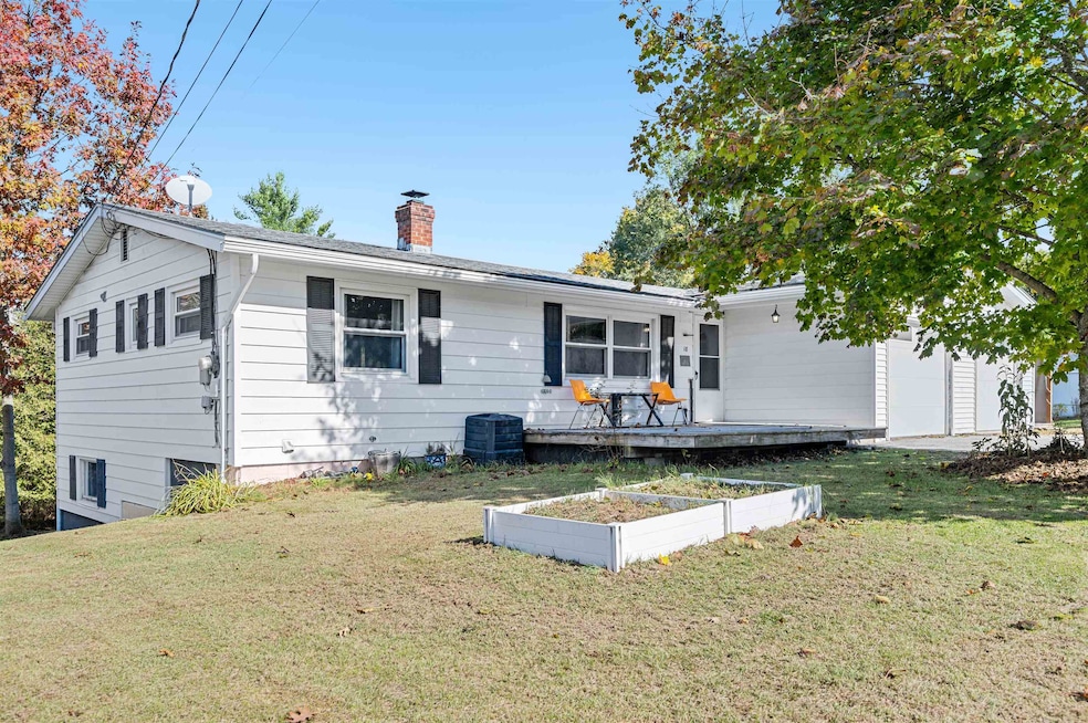 18 Meadowcrest Ln, Barre, VT 05641 - photo 1