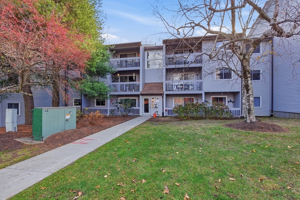 For Sale $325,000 • Co-Listing Agent