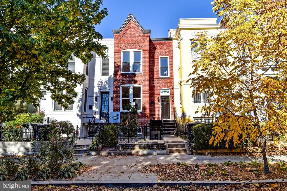 29 Q St NW, Washington, DC 20001 - photo 1
