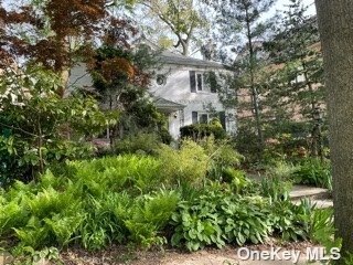 184-52 Tudor Rd, Jamaica, NY 11432 - photo 1